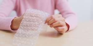 Kenapa Mencet Bubble Wrap Itu Bikin Nagih?