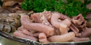 Testis Ayam hingga Penis Kambing, Makanan Khas Cina yang Menjijikkan Tapi Hao Chi