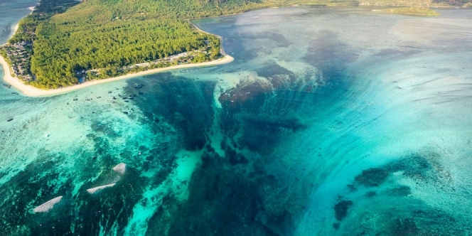 Fenomena Unik! Mauritius Punya Air Terjun di Bawah Laut