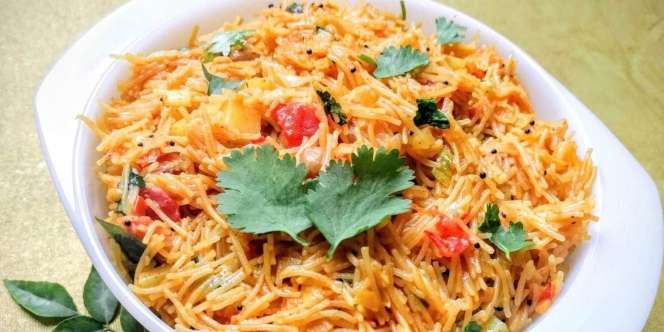 10 Resep Cara Membuat Bihun Goreng Special Kering Kecap, Putih, dan Pedas Sederhana yang Enak