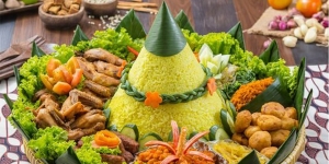 7 Cara Membuat Hiasan Tumpeng dari Wortel, Kacang Panjang, Cabai, Tomat, Timun, dan Daun Pandan