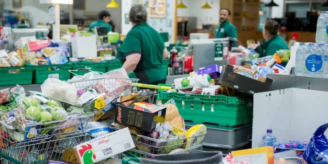 Miris! Efek 'Panic Buying' di Inggris Malah Buat Banyak Makanan Terbuang