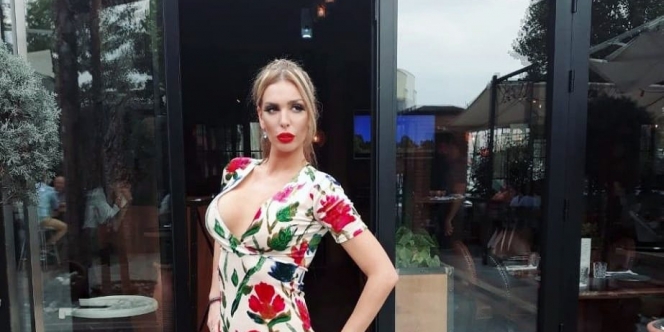 Model Ava Karabatic Bunuh Kegabutan Selama Karantina dengan Cara Jualan Foto Hot