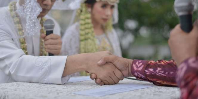 Kabar Gembira, Kini KUA Buka Pendaftaran Nikah Secara Online lho!