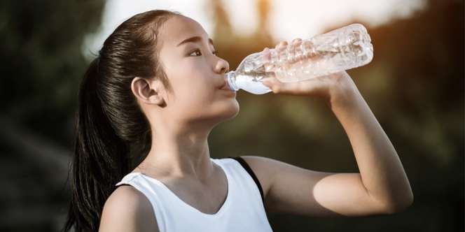 Kata Siapa Minum Banyak Air Itu Sehat? Bahayanya Justru Bikin Geleng-Geleng Kepala!