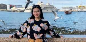 Stylish dan Modis, Intip Gaya Felicya Angelista Selama Traveling yuk!