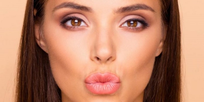 Bibir Keringmu Bisa Jadi Lembab dan Sexy Seketika Cuma Pakai Lip Treatment Ini nih!