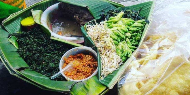 Sayang Banget, Kuliner Nikmat Pecel Rumput Sawah Asal Surabaya Ini Disebut Hampir Punah!