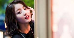 Punya Kulit yang Semulus Jalan Tol, Inilah Skincare Routine Jihyo Twice Agar Wajahnya Tetap Flawless