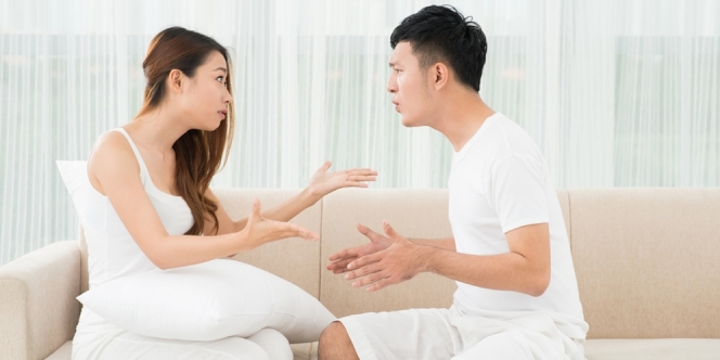 Akui Kesalahan ke Pasangan Nggak Usah Pakai Drama, Langsung Jujur Apa Salahnya sih?