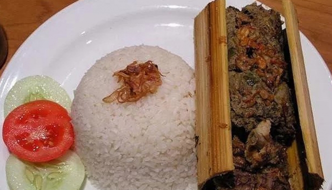 10 Makanan Khas Toraja dengan Cota Rasa Menggoda, Dijamin Enak!