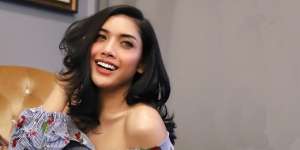 Pamer Foto Braless dan Pakai Kimono, Millen Cyrus Malah Dikatain Macho!