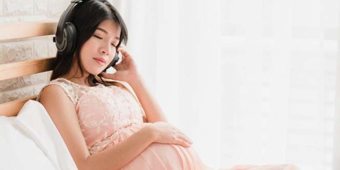 Beberapa Manfaat Ibu Hamil Dengarkan Musik Klasik, Bisa Cerdaskan Bayi Juga lho