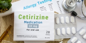 Apa itu Obat Cetirizine? Kenali Manfaat, Dosis, Serta Efek Sampingnya 