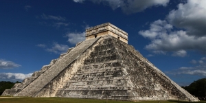 Bukan Cuma Mesir, Meksiko Juga Punya Piramida yang Nggak Kalah Indahnya lho!