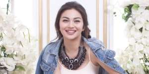 Bagikan Cerita Rasa Kurang Percaya Diri, Ariel Tatum Tunjukkan Bekas Luka Sayatan di Paha