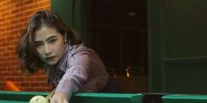 Punya Karir Sukses, Prilly Latuconsina Masih Ngerasa Gak Terkenal Sampai Dikira Nagita Slavina!