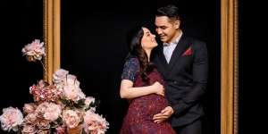 Baru Umumkan Kehamilan Pertama, Ini 6 Potret Maternity Shoot Asmirandah yang Pamerkan Baby Bumb