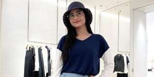 Jadi Tulang Punggung Keluarga, Dewi Perssik Menangis Tak Pernah Diberi Nafkah dan Ingin Cerai