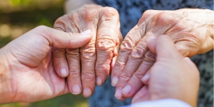 11 Gejala Parkinson di Awal pada Usia Muda, Penyebab dan Cara Mengatasinya