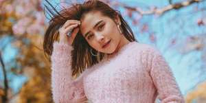 Prilly Latuconsina Unggah Video Masa Kecil, Ngaku Belum Kenal Cinta Tapi Udah Ada yang Kasih Bunga!