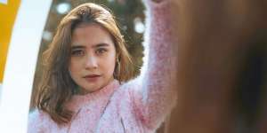 Terinspirasi dari Sang Mantan, Prilly Latuconsina Bikin Brand Baju 'Iam Better Than Your Next'