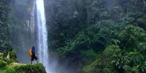 Uji Coba Pembukaan Destinasi Wisata Curug Bogor Dimulai, Tapi Pengunjung Dilarang Berenang!