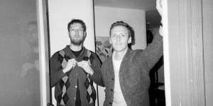 Lirik Lagu La La La That's How It Goes - HONNE