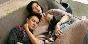 Potret Rayyanza Foto Bareng Selen Harimau Putih Milik Alshad Ahmad, Gak Nangis Justru Anteng Tatap-tatapan