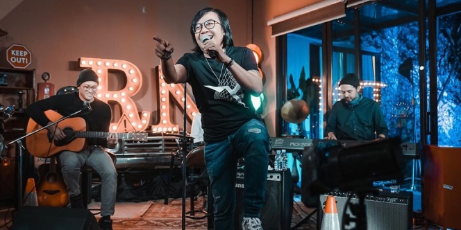 Resek dan Ribet, Kunci Ari Lasso Bertahan di Industri Musik Indonesia