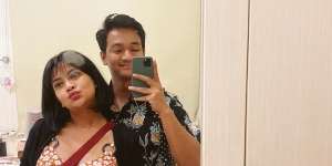 Lihat Suami Berlenggak-Lenggok, Vanessa Angel yang Lagi Hamil Besar Sebut Dapet Kontraksi Alami!