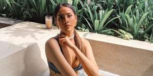 Posting Pelukan Mesra dengan Sang Adik, Anya Geraldine Minta Netizen Jangan Cemburu