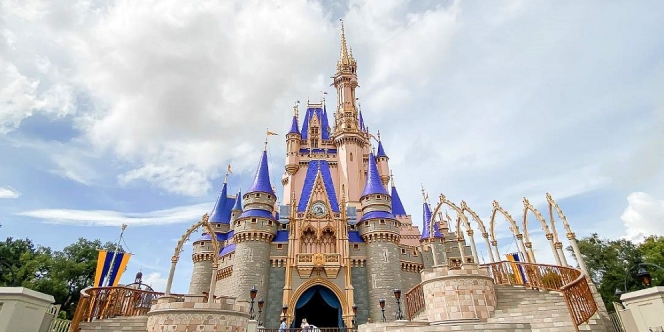 Buka Kembali di Era New Normal, Kastil Cinderella Disney World Tampil dengan Gaya Baru