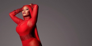 Selamat! Nicki Minaj Hamil Anak Pertama dan Umumkan dengan Photoshoot Unik!