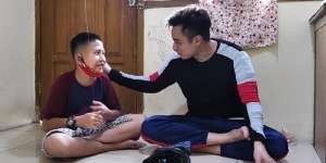 Gilang Anak Putus Sekolah yang Jualan Es, Akhirnya Dibantu Baim Wong Bahkan Ditawari Jadi Artis!