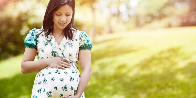 Bahaya Berdiri Terlalu Lama Untuk Ibu Hamil, Simak Penjelasannya Moms