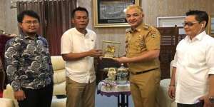 Cat Rambutnya dengan Warna Nyentrik, Pasha Ungu Bikin Warganet Geger