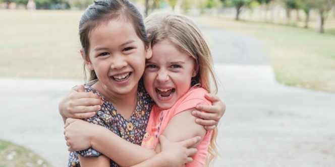 6 Hal Tentang Persahabatan yang Penting untuk Diajarkan pada Anak