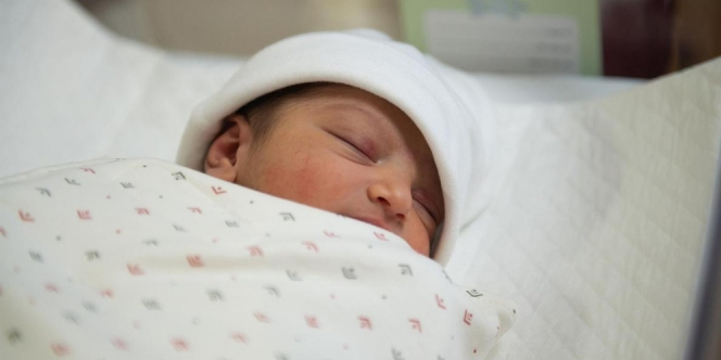 Tips Menjaga Bayi yang Baru Lahir di Masa New Normal