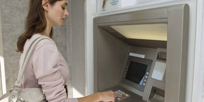 Cara Mengambil Uang di ATM BRI yang Aman Itu Seperti Ini loh!
