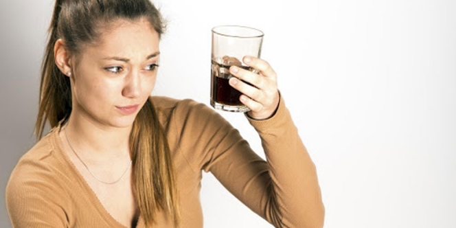 Sering Minum Soda saat Hamil? Kenali Risikonya Dulu yuk Moms