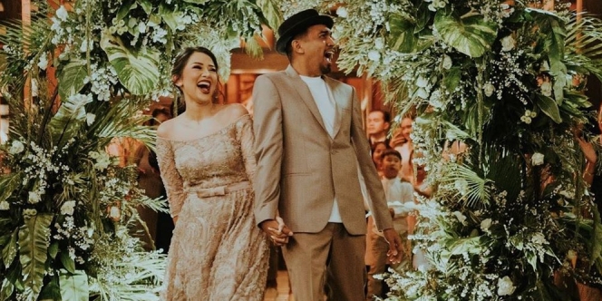 Rayakan 1 Tahun Pernikahan dengan Glenn Fredly, Mutia Ayu Rilis Lagu Duet dengan Mendiang Suami
