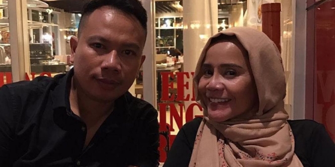 Hadiri Persidangan, Ibunda Vicky Prasetyo Berderai Air Mata Ingin Gantikan Posisi Anaknya