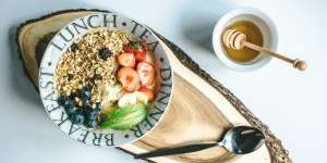 Jadi Makanan Favorit Saat Diet, Ini lho Perbedaan Granola dan Muesli