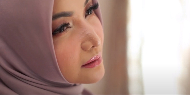 Roro Fitria Rilis Single 'Rindu Ibu', Lagu Persembahan untuk Almarhumah Tercinta