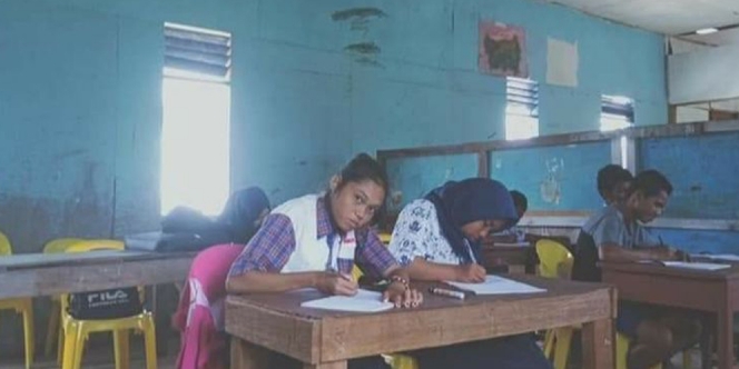 Kisah Haru Guru Elin, Tetap Ikhlas Mengajar di Perbatasan Indonesia Meski Gaji 2 Tahun Belum Dibayar