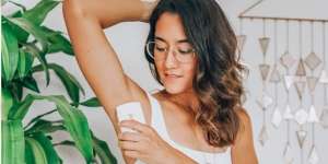 Ketiak Hitam Bikin Nggak Pede? 5 Deodoran Ini Ampuh Mencerahkan Tanpa Menguras Kantong