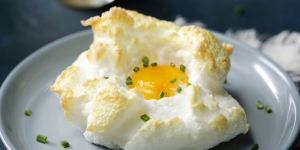 Bikin Kreasi Beragam Jenis Cloud Egg yuk, Biar Gak Melulu Masak Telur Ceplok atau Dadar Melulu!