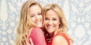 Bak Kembar Identik, Berikut 10 Potret Reese Witherspoon Bareng Putrinya Ava Phillippe