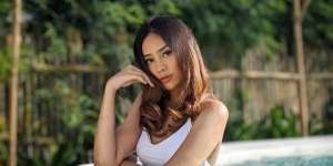 Bikin Salfok Netizen, Berikut 4 Pose Anya Geraldine yang Lagi Mandi di Bathtub